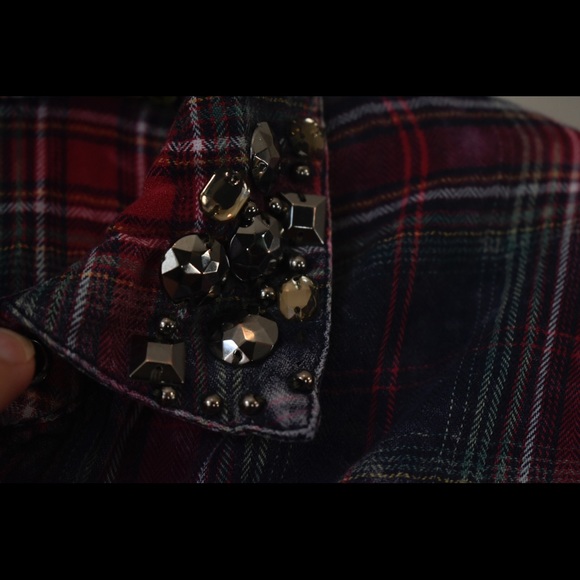 MAURICES Plaid Flannel with Stud Detail on Collar - Picture 2 of 5